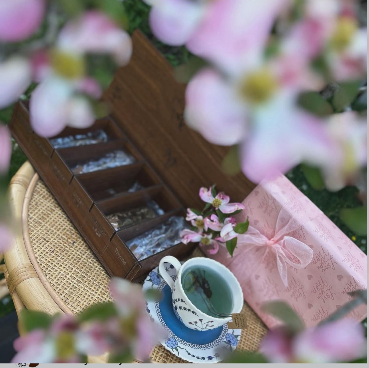 Herbal Flower Teas, Wooden Box